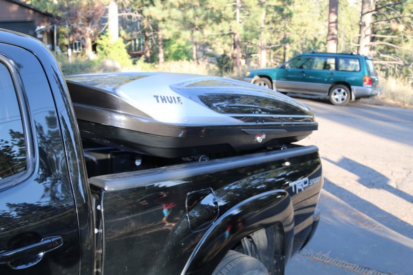 thule hyper xl - this box is one of the sleekest and most stylish out of the entire...