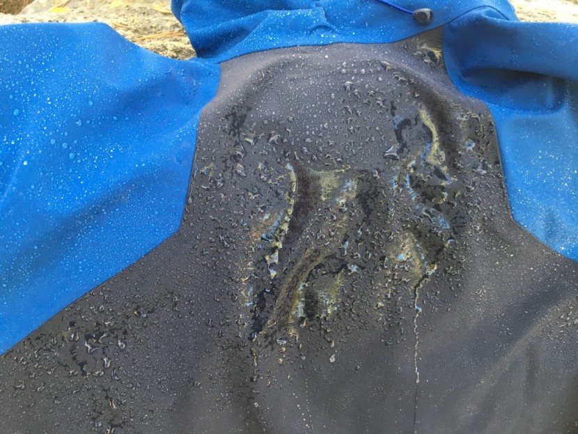 mountain hardwear touren - while it resisted wetting out for the first 20 seconds, this shell...