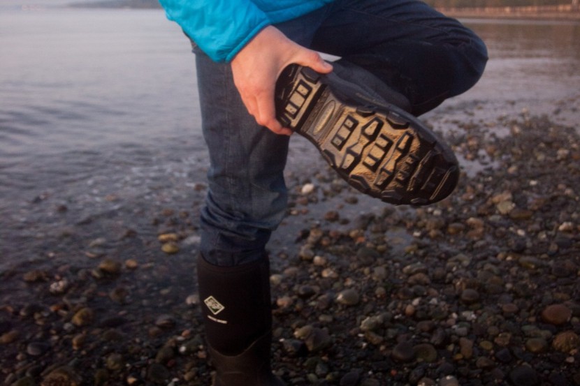 rain boots men - big lugs on these boots make for a better grip on slick surfaces.