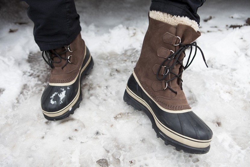 winter boots men - some boots are very warm, but also quite heavy. you don't want to...