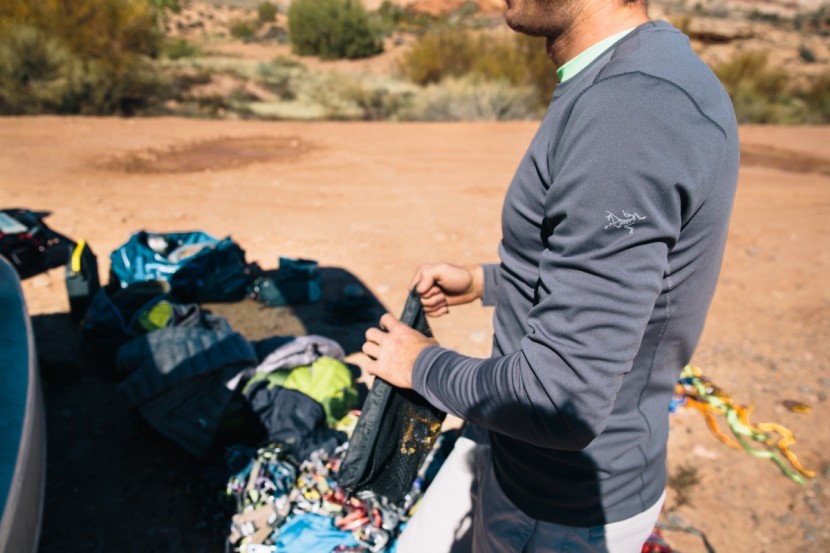 arc'teryx phase ar crew ls - this top layered well, its slick outer material sliding easily...