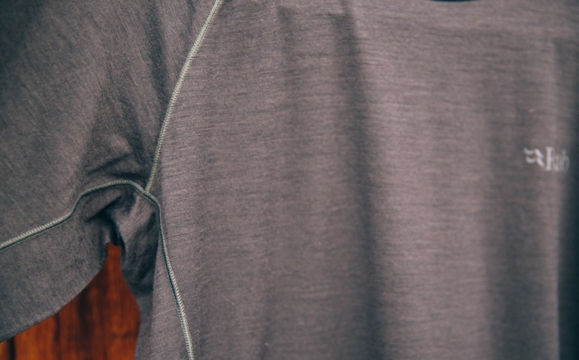 rab merino+ 120 crew - a simple and thoughtful seam design paired with great stretch makes...