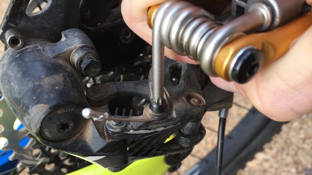 crankbrothers m19 - the m19 is ergonomic, durable, and features all the tools you need.