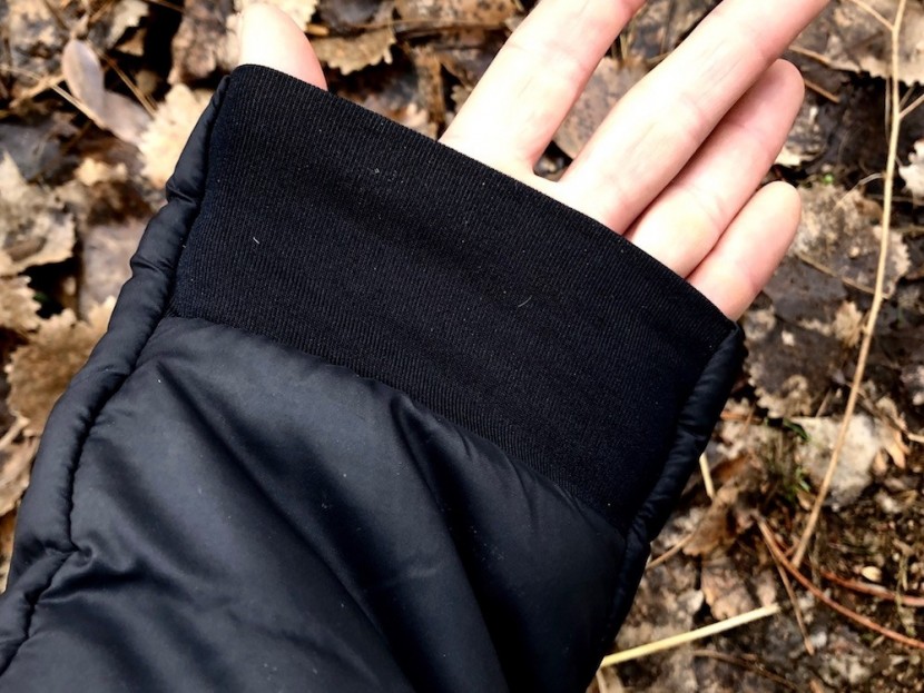 black diamond stance for women - the stretch cuffs are comfortable and large...offering accommodation...