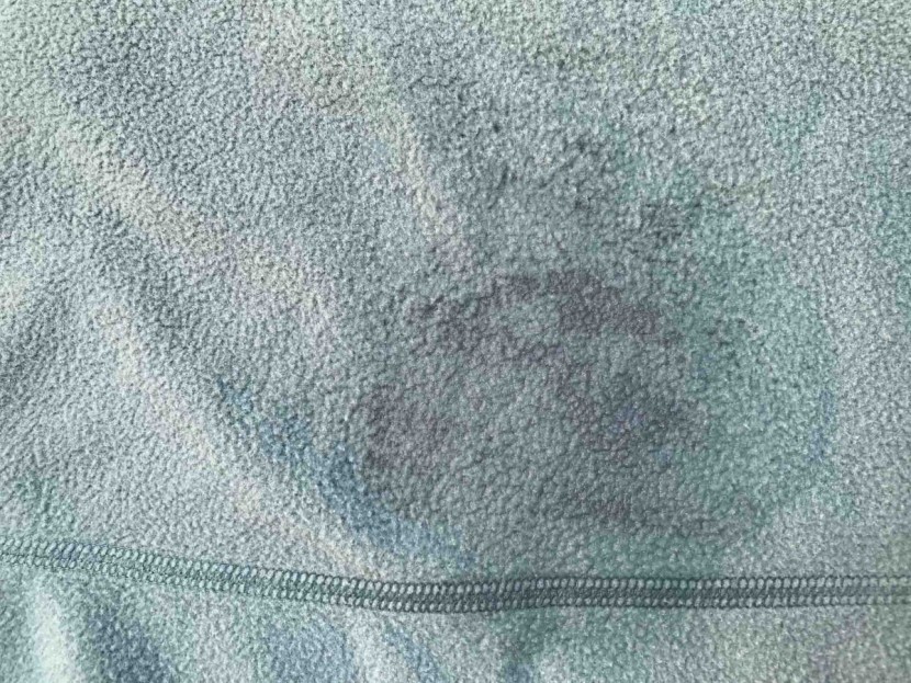 marmot flashpoint for women - water soaks right into and right through the thin fleece material.