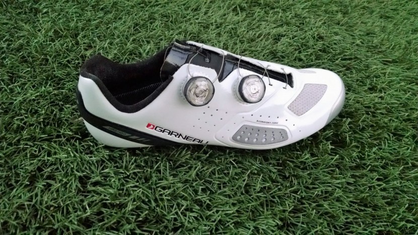 louis garneau course air lite ii - the louis garneau course air lite ii uses a really simple two-way...