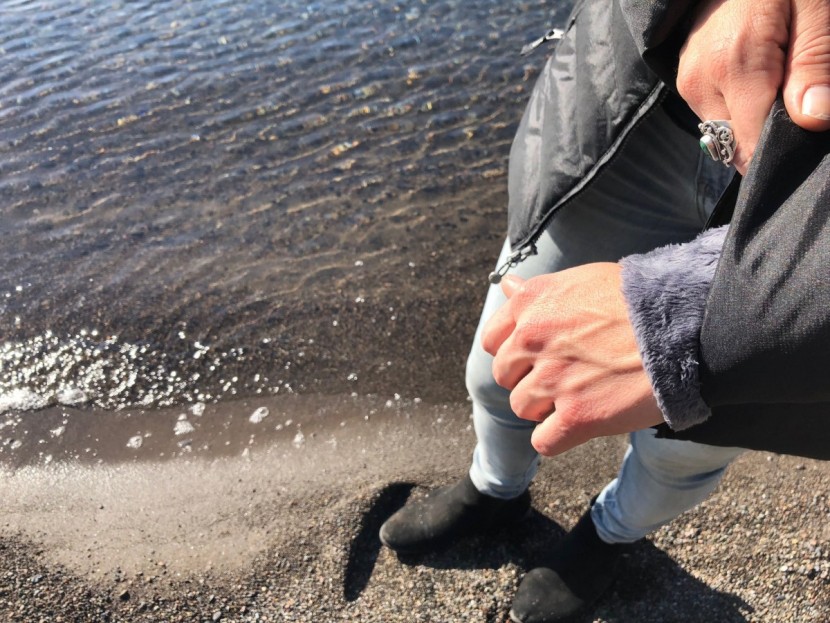 eddie bauer women's sun valley down jacket - super soft and comfortable, we loved the internal cuffs on the sun...