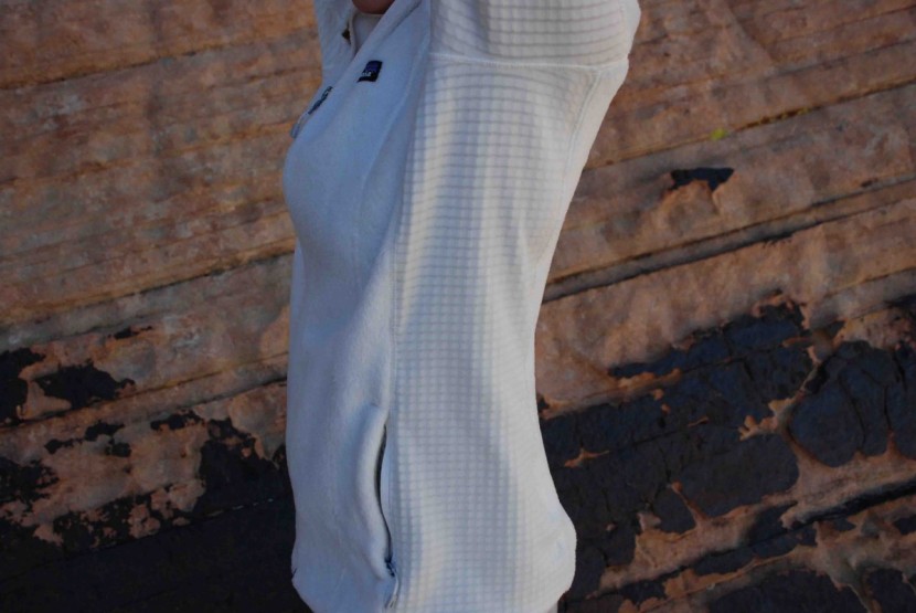 patagonia r2 jacket for women - the stretch side panels and armpit gussets let you move with ease in...