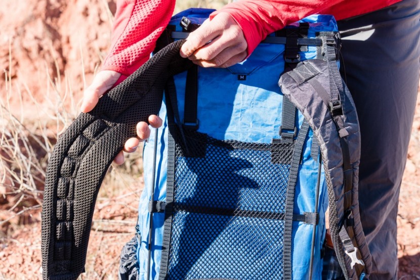 zpacks arc blast 55 - though it skimps in many ways, the arc blast also provides ample...