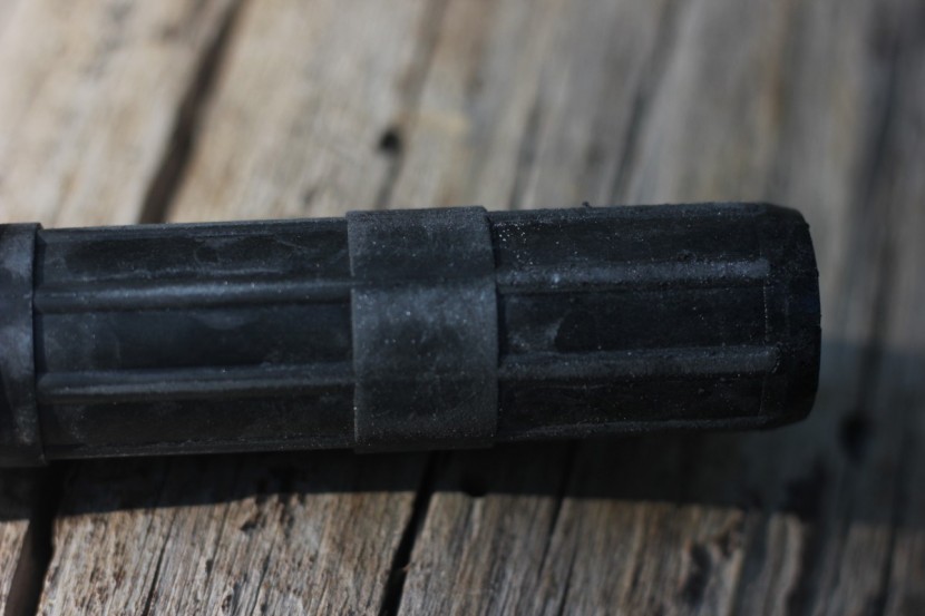 the internal portion of the paddle shaft is grooved which helps to...