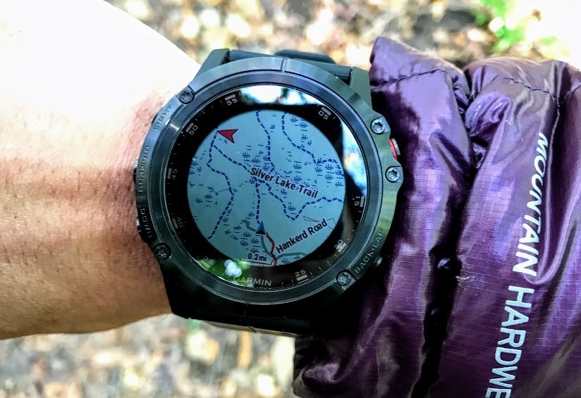 garmin fenix 5x plus sapphire - the comparatively clear gps display shows current location (blue...