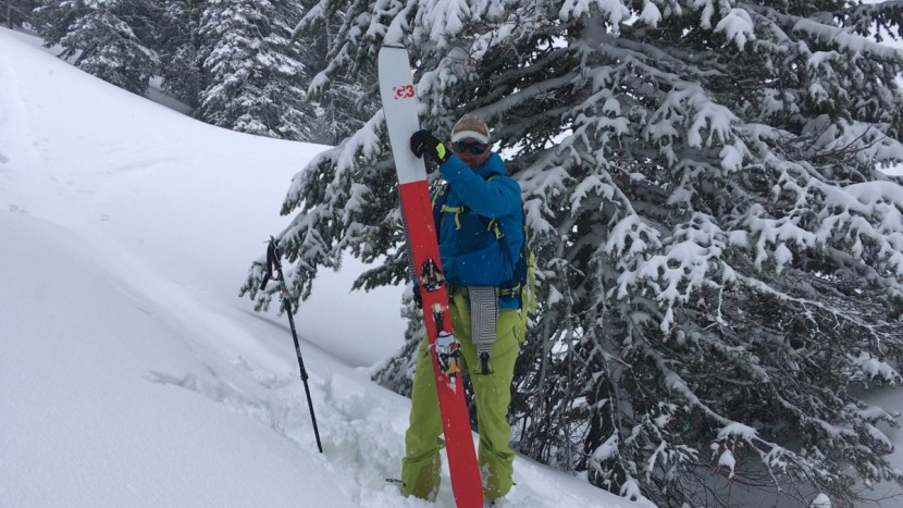 g3 findr 102 - "lightweight" is a relative term. the findr is light as compared to...