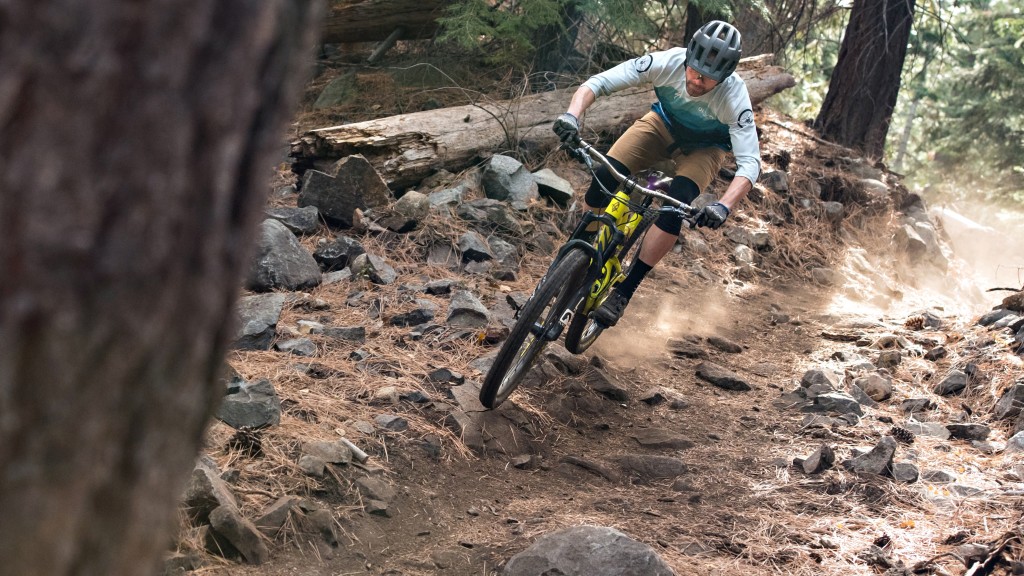 raceface next r31 carbon wheelset - the next r31 wheels were every tester's favorite. there was nothing...