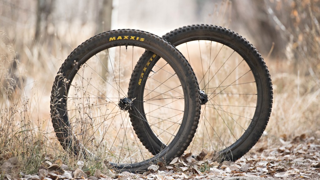 RaceFace Next R31 Carbon Wheelset Review | Tested & Rated