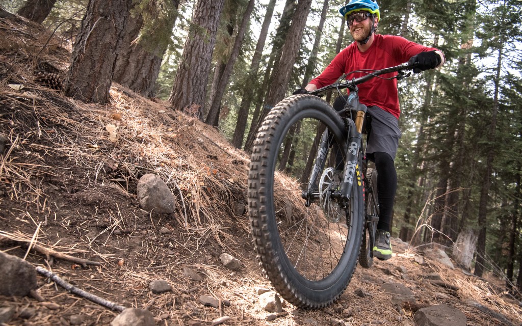 roval traverse carbon wheelset - fact: affordable carbon wheels will put a smile on your face.