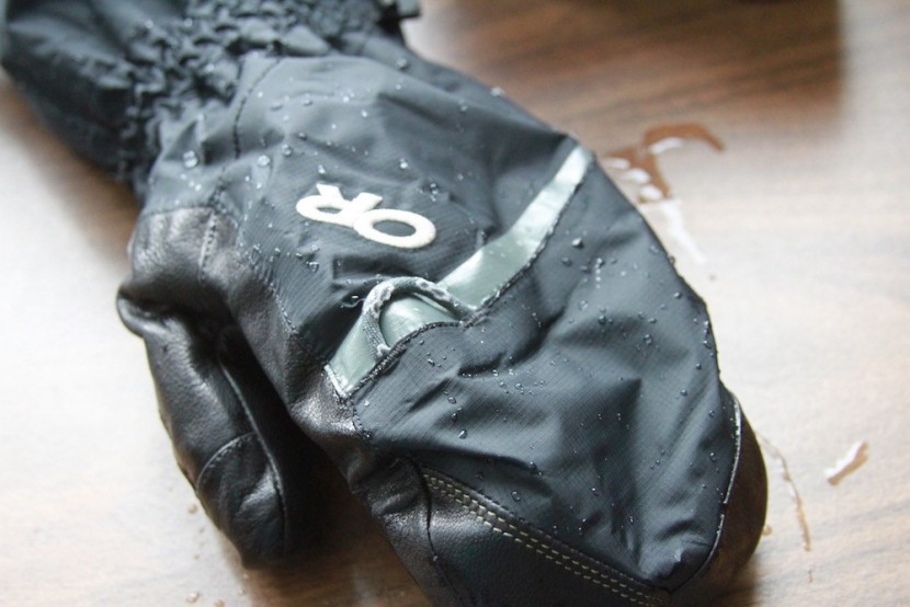 outdoor research alti mitt for women - the waterproof shell is constructed of a high-quality gore-tex that...