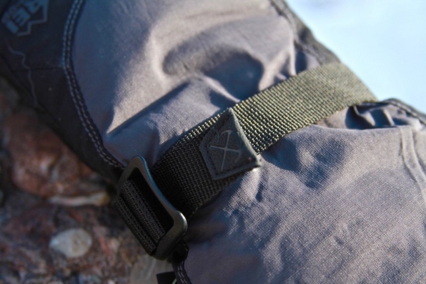 rei co-op gauntlet gtx for women - the wrist cinch offers a concise fit and is easy to use.