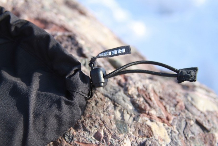 rei co-op gauntlet gtx for women - the pull and release tabs are large enough to easily grab with...