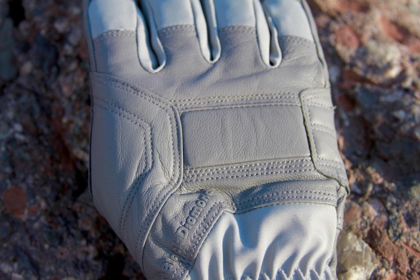 black diamond guide for women - the leather on the outside of the hand makes it easy to punch...