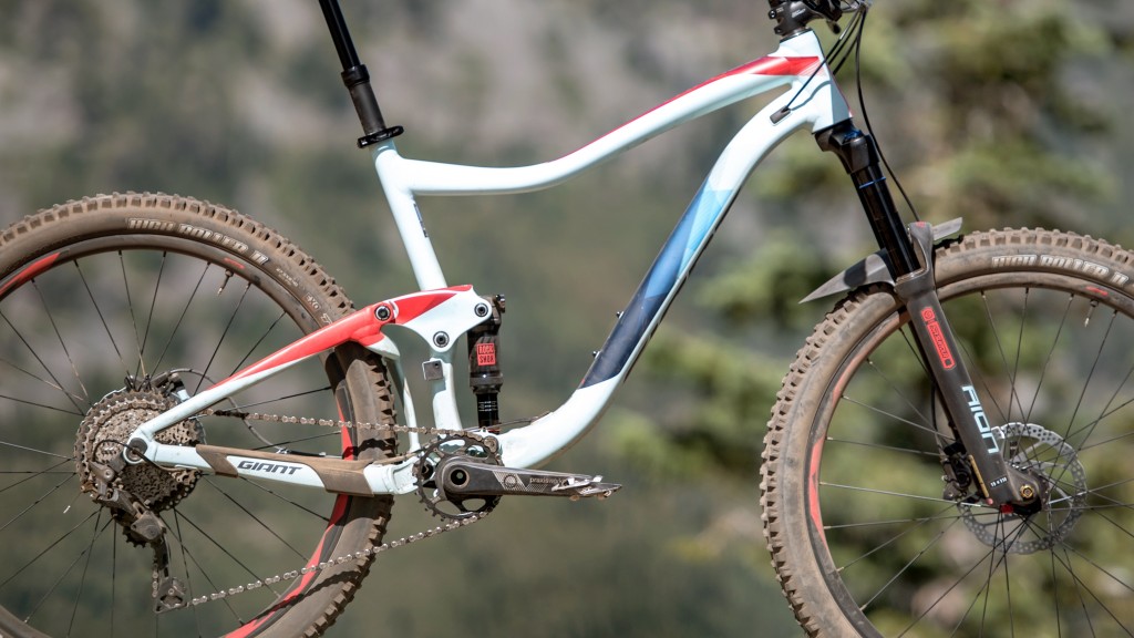giant trance 3 - the trance 3 has a beefy build that is ready for just about...
