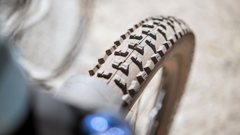 high roller ii 2.5" wt up front.