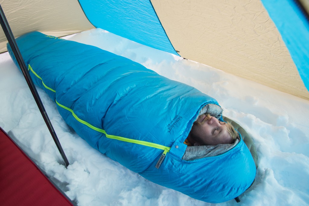 therm-a-rest questar 0 - with 63" in the shoulders, this bag is a good option for bigger folks.