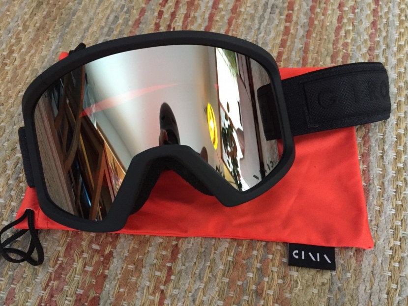giro blok - the blok is a great goggle for the price. we like the optics, fit...