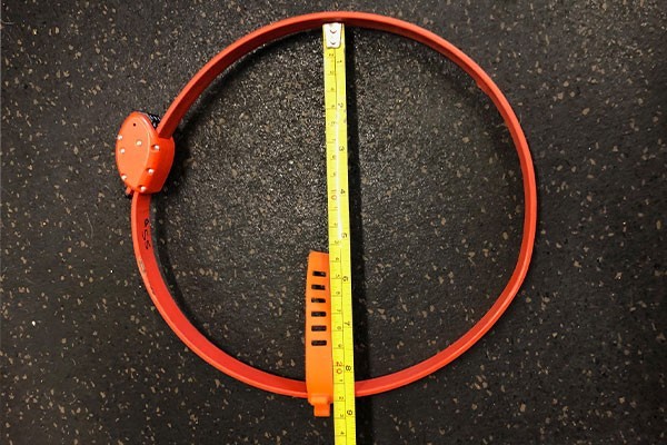 otto designworks ottolock cinch - as you can see, the ottolock is large enough to circle two tires and...