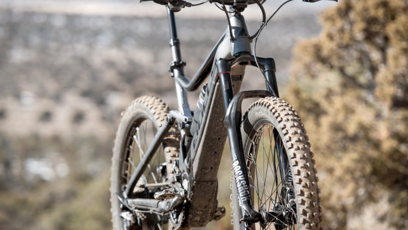 bulls e-stream evo am 4 - the lyric fork provides stiff and precise steering with plenty of...