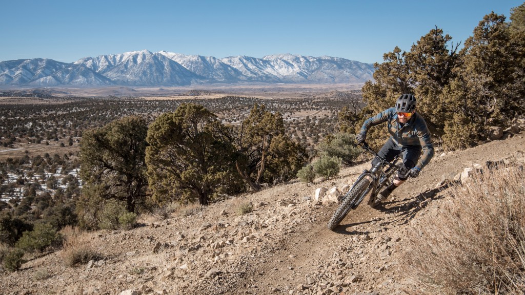 bulls e-stream evo am 4 - this bike prefers to go fast, luckily its pretty darn good at it.