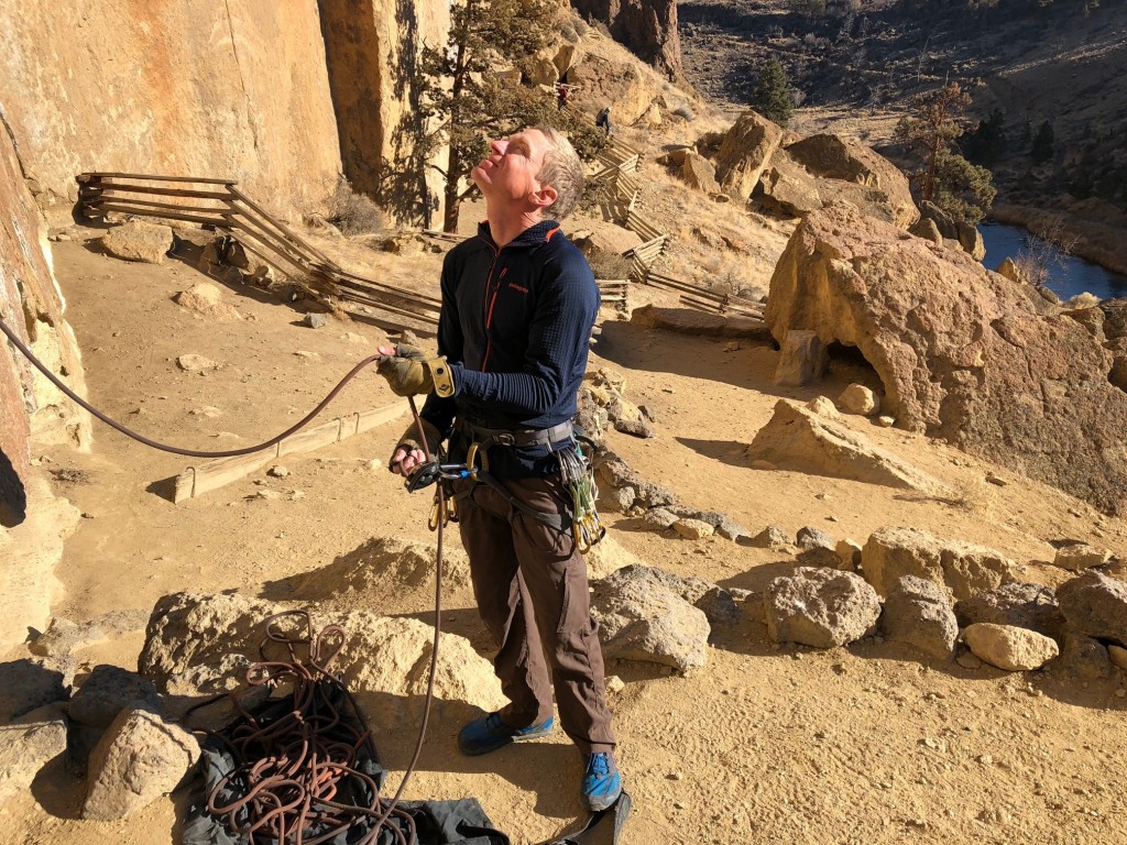 black diamond rocklock screwgate - the rocklock makes a good choice for belaying of any type due to its...