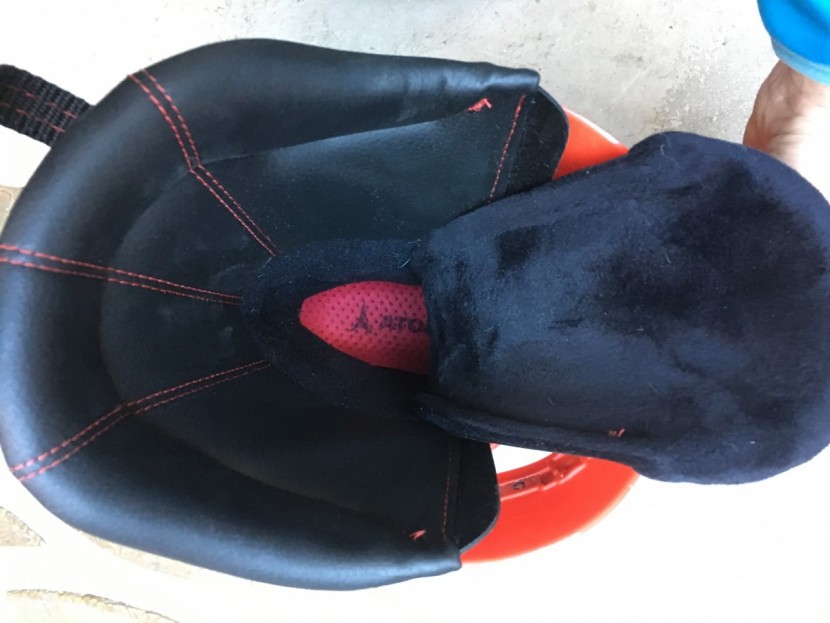 atomic hawx prime 120 s - slick and smooth material allows an unrestricted entry, while the...