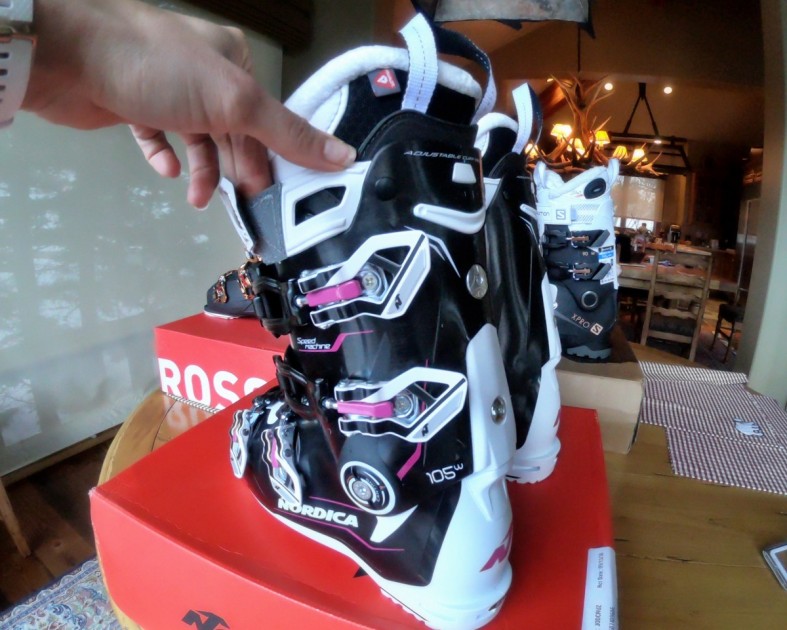 nordica speedmachine 105 for women - we are underwhelmed by the two-piece power strap and flimsy plastic...