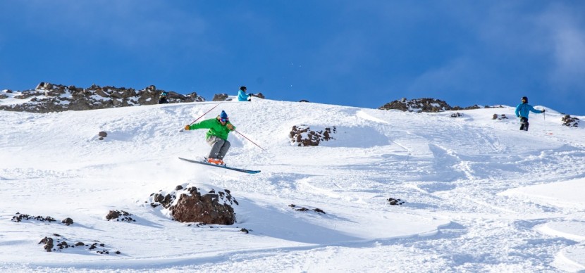 k2 pinnacle 88 ti - getting shifty on the pinnacle 88 ti. the soft landing below was key...