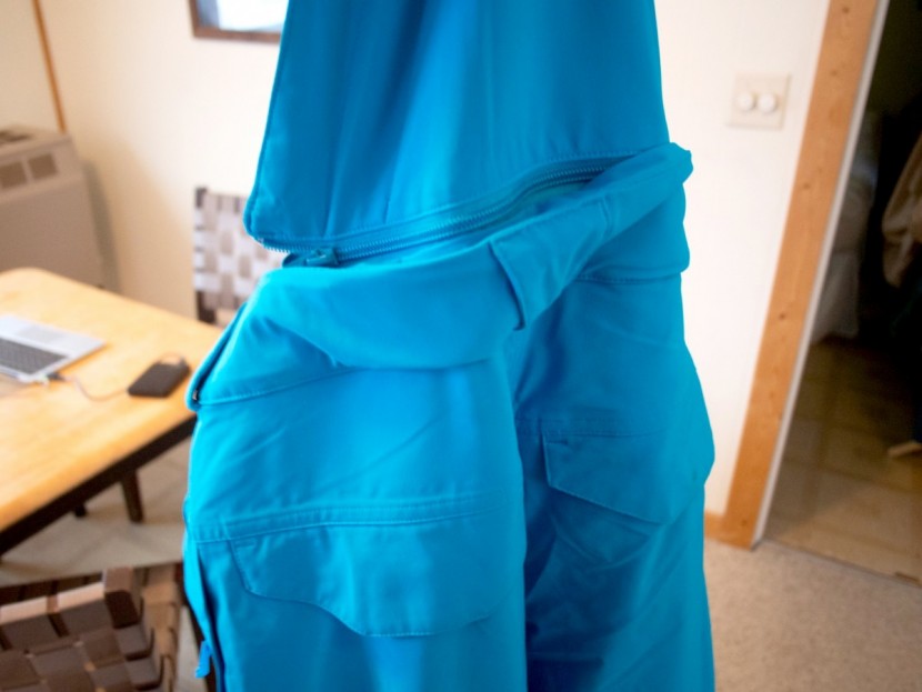 salomon chill out bib - the "bib" of the chill out is simply a robust pair of suspenders...