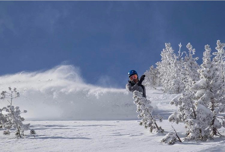 snowboard men - from opening chair to last run, having the right board for a powder...