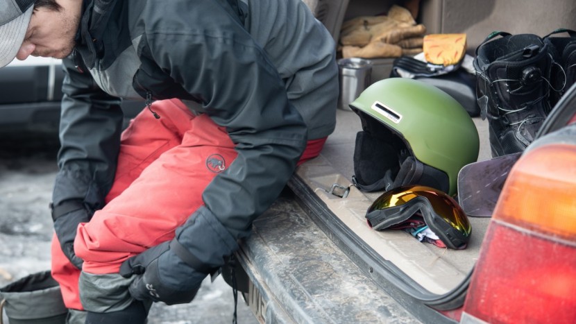 smith maze mips - during the test period, this helmet felt great on resort laps and on...