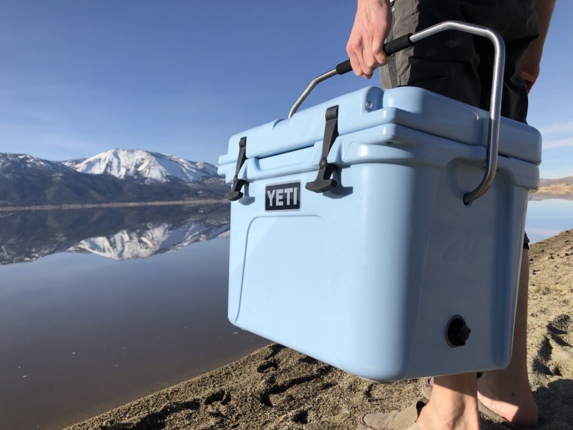 yeti roadie 20 - not the most comfortable carrying handle, the small size of the yeti...