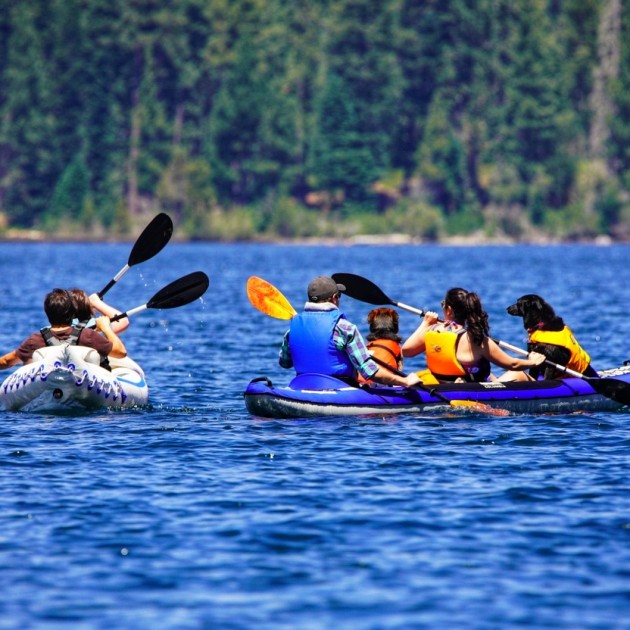 aquaglide columbia xp tandem xl - full of dogs and people, the aquaglide (right) was smooth on the...