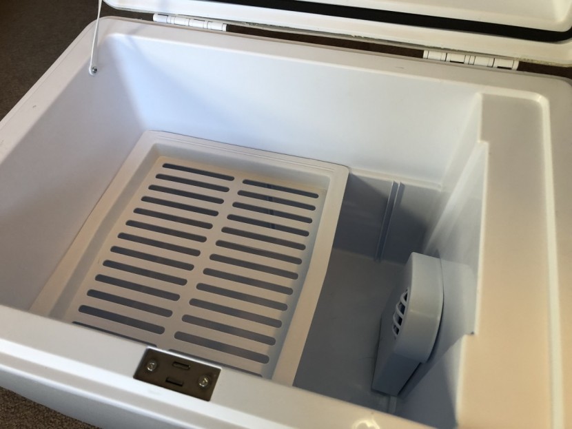 koolatron portable 45 - just the thermoelectric unit inside and the adjustable shelf are the...