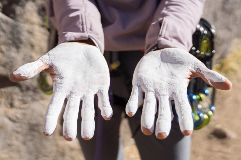 mammut liquid chalk - liquid chalk provides a thin, even layer of coverage after about a...