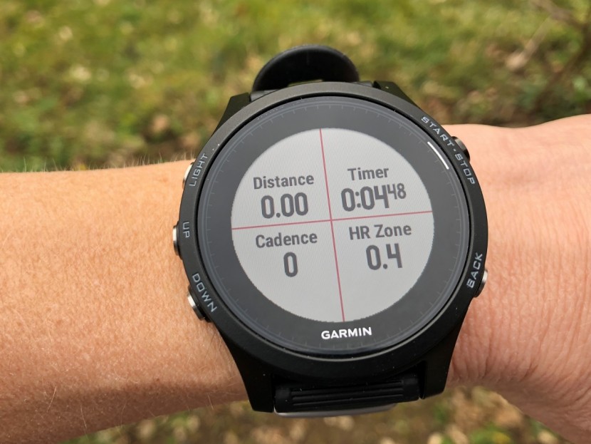 garmin forerunner 935 - the forerunner 935 provides up to four customizable data fields for...