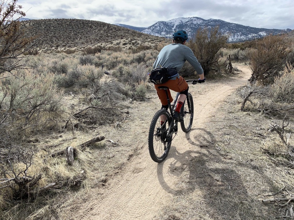 sqlab 611 ergowave active s-tube - settle in and enjoy the ride, this saddle cradles you just right and...