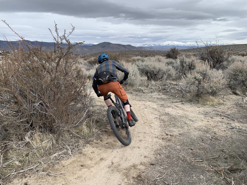 tioga undercover stratum ti - testing the undercover stratum. this saddle took us by surprise and...