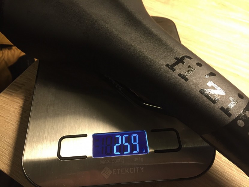 fizik monte s-alloy - it's the second heaviest saddle in our test at 259g.