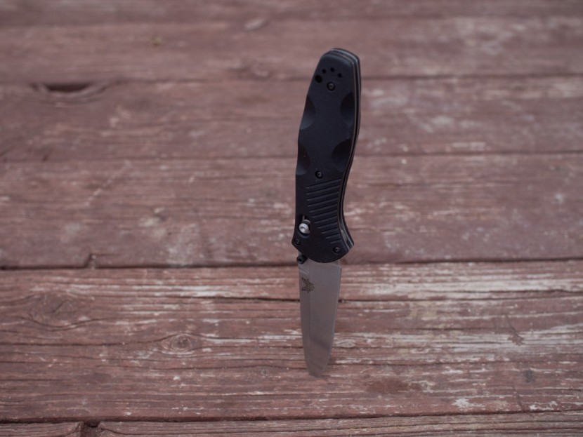 benchmade barrage 580 - the sturdy, thick, modern blade shape of the barrage is up for...
