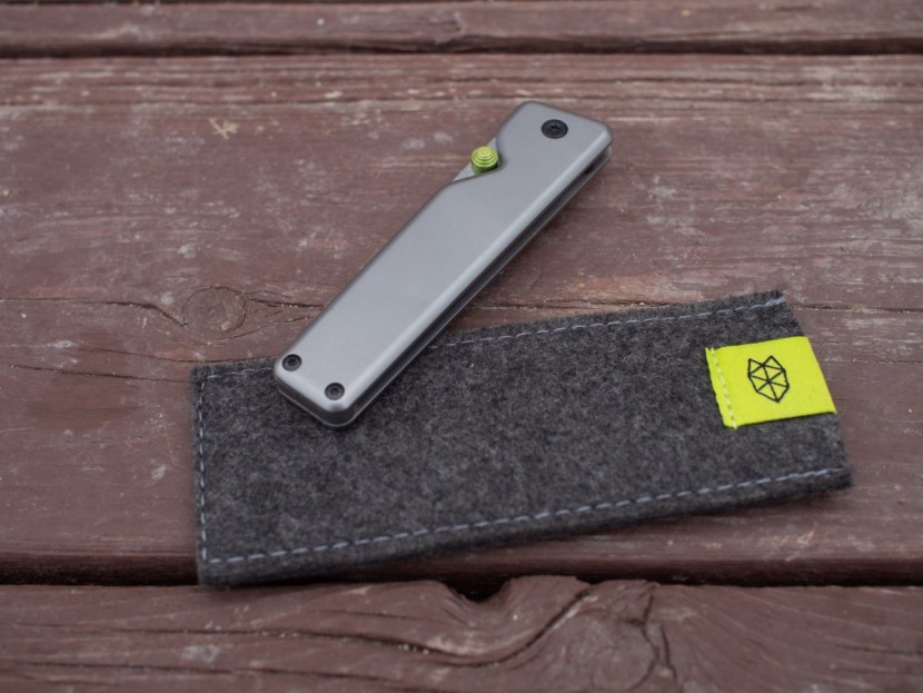 the james brand the chapter - the chapter knife comes with this felt pouch. whether just for...