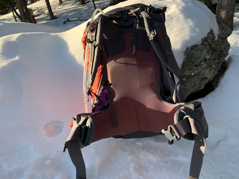 rei co-op flash 45 for women - in order to save weight, the flash 45 doesn't have any torso or hip...