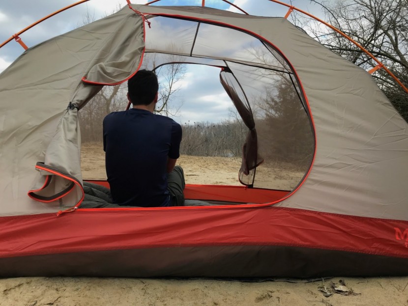 marmot catalyst 2 - the two side doors open. there is also plenty of headroom to spare.