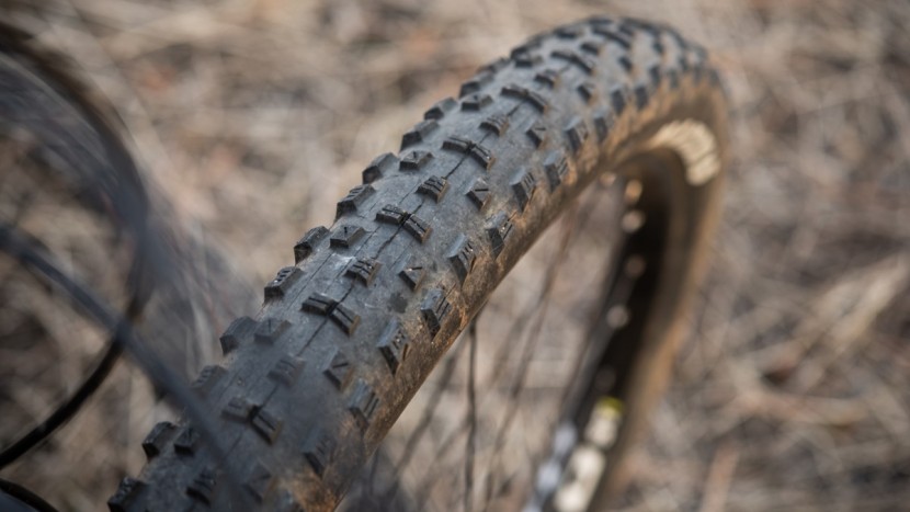 the maxxis forekaster 2.35-inch front tire is okay on soft dirt or...